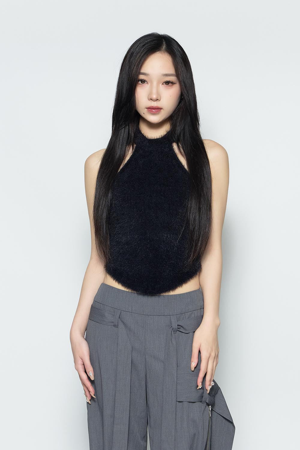 THEREDTHREAD / ザレッドスレッド】S fluffy halter tops