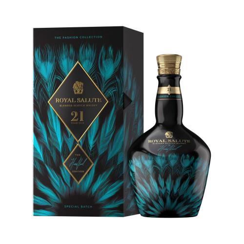 ローヤルサルート 32年 - 王冠のブレンド | ANA DUTY FREE SHOP