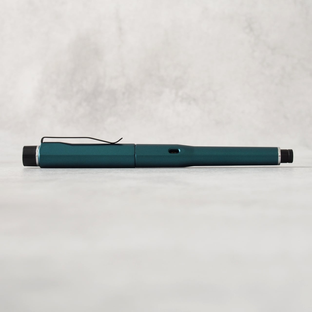 三菱鉛筆 KURUTOGA DIVE クルトガダイブ / デンスグリーン | avan