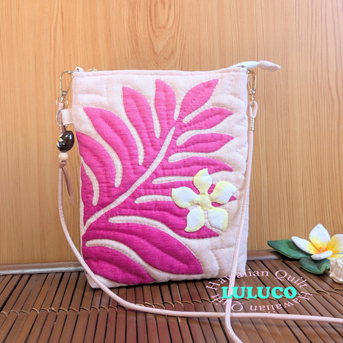 ハワイアンキルト ☆ ショルダーバッグ ☆ サコッシュ ウル/ホヌ