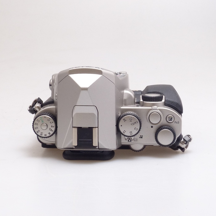 中古】(ペンタックス) PENTAX KP ボデイ シルバー｜ナニワグループ