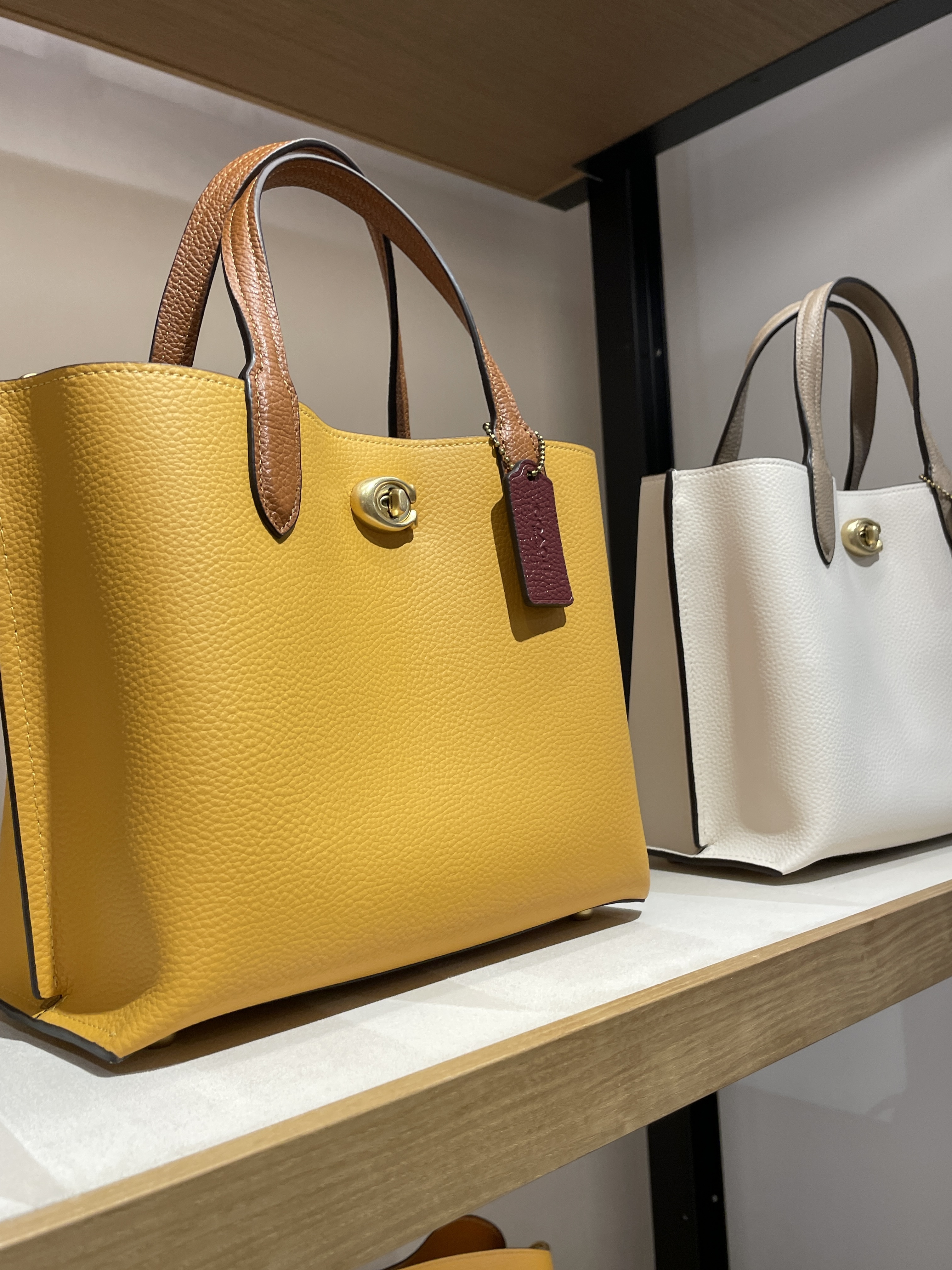 COACH ウィロウ トート 24 カラーブロック C8561 (Coach/トートバッグ