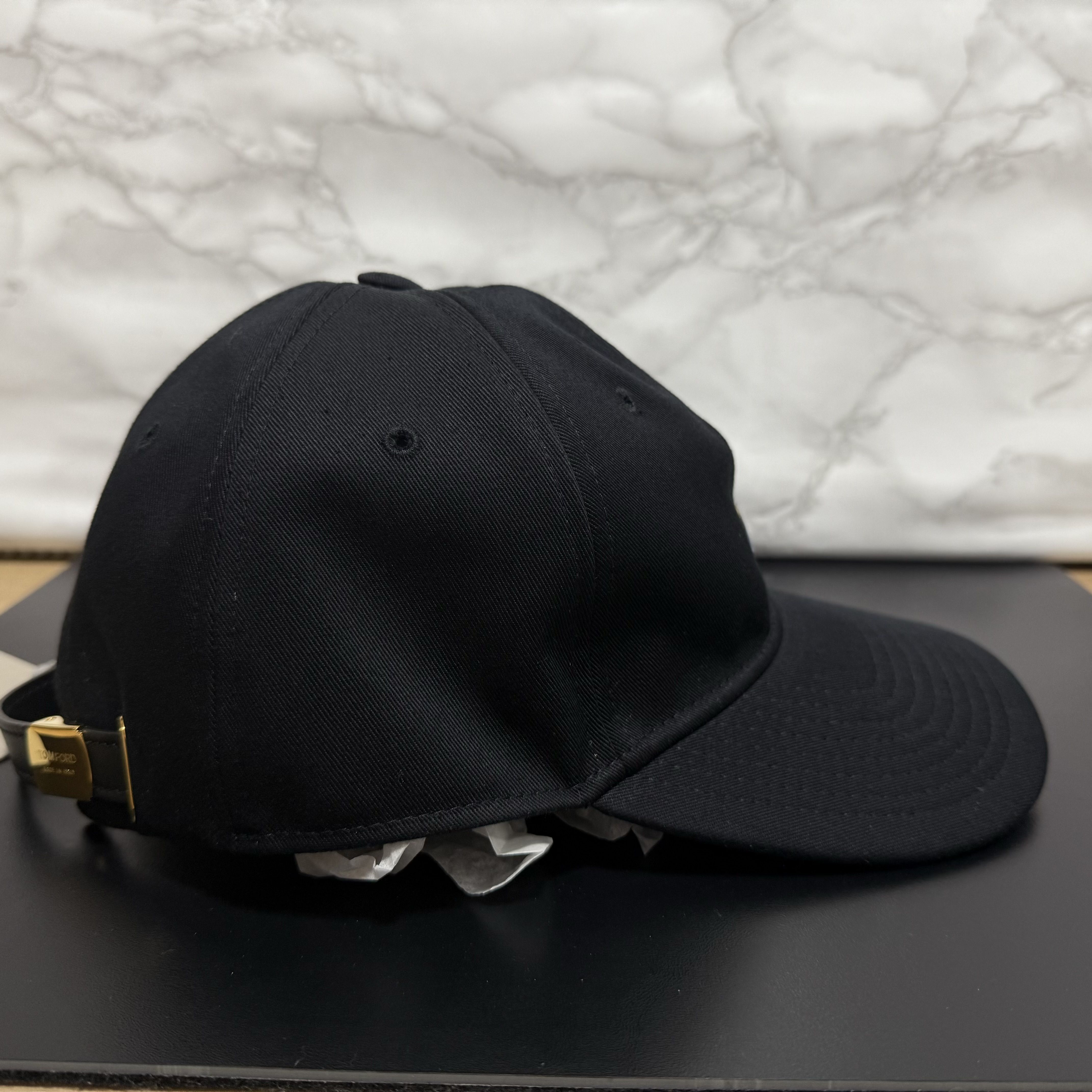 国内発送、トムフォード】tomford TFロゴキャップ 帽子 (TOM FORD