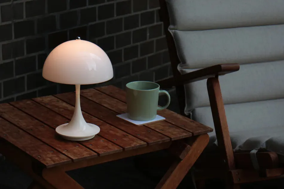 Panthella Portable（パンテラ ポータブル）/Louis Poulsen（ルイス