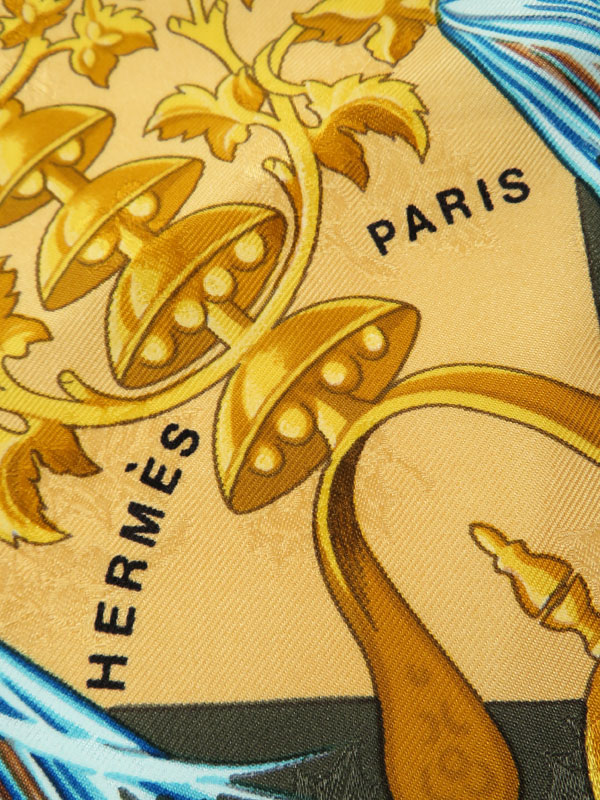 HERMES】【Plumes et Grelots】【フランス製】エルメス『カレ90 羽飾り