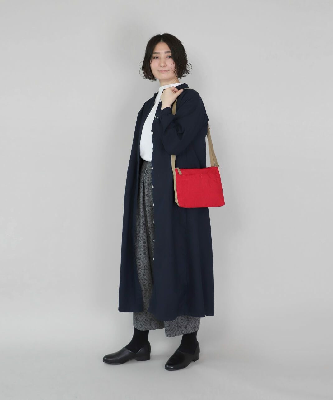 mumokutekiシンプルで丁度良いナイロンサコッシュ | mumokuteki