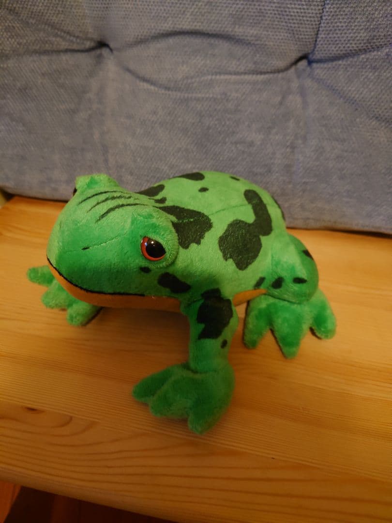 ジョジョの奇妙な冒険　拳で押すと「メメタァ」と音が出る　カエルのぬいぐるみ m80749889679_1.jpg?1722277804