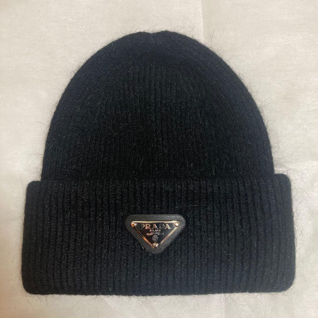 7*7様 PRADA ブラック ニット帽 PRADA（プラダ） ニット帽 Re-Nylon x ウール ビーニー 2HC427 1WTO