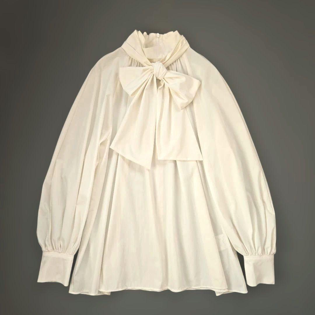 25SS 美品 UNTITLED ボウタイ付スタンドネック ボリュームブラウス UNTITLED｜【通勤】ボウタイ付スタンドネック ボリュームブラウス