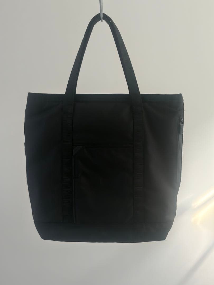 MONOLITH モノリス　TOTE OFFICE M ブラック Tote Office Solid M(ONE Black/ブラック): MONOLITH