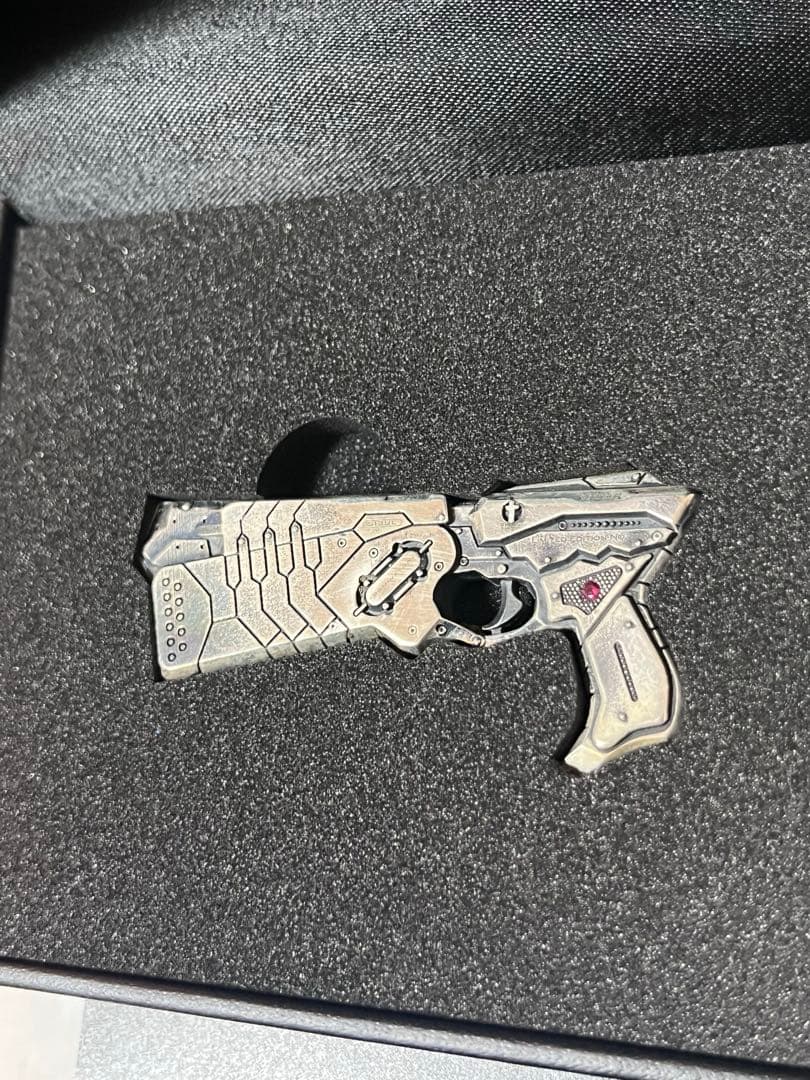 PSYCHO-PASS ドミネーター シルバー SV925 限定50点 PSYCHO-PASS サイコパス』金とシルバーの「ドミネーター」オブジェを