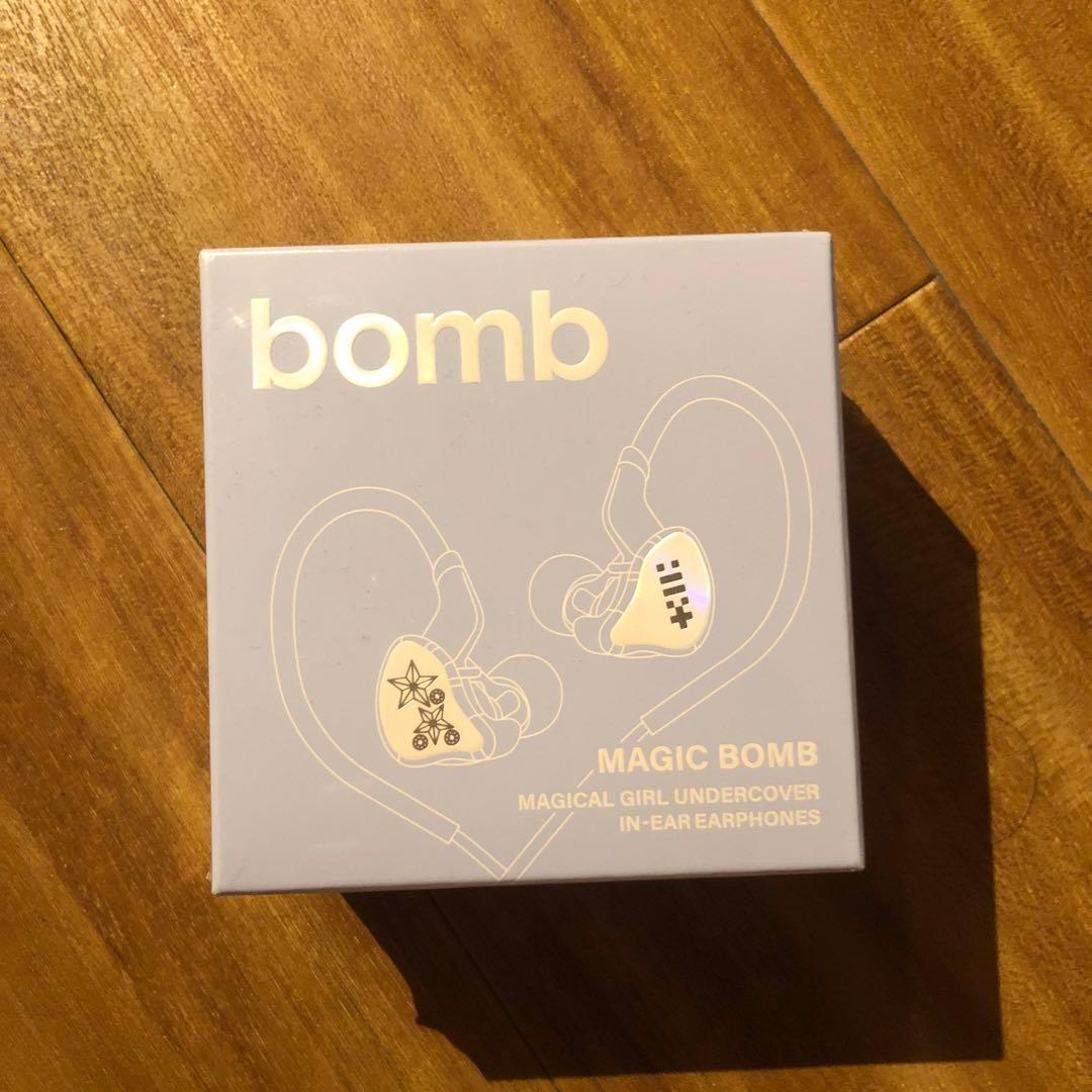 【新品未開封】ILLIT Merch ver イヤホン イヤモニ ILLIT アルバム bomb merch ver イヤホン イヤモニ 新品未開封｜Yahoo