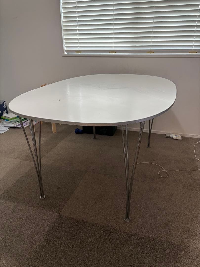 かつおぶし Fritz Hansen 楕円形ダイニングテーブル スーパー楕円テーブル B611 W135×D90cm / ウォルナットFRITZ HANSEN