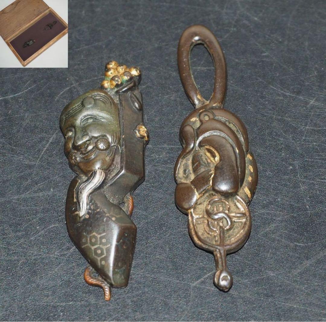 送料無料　江戸時代　目貫2点　刀装具　木箱付 送料無料 江戸時代 目貫2点 刀装具 木箱付