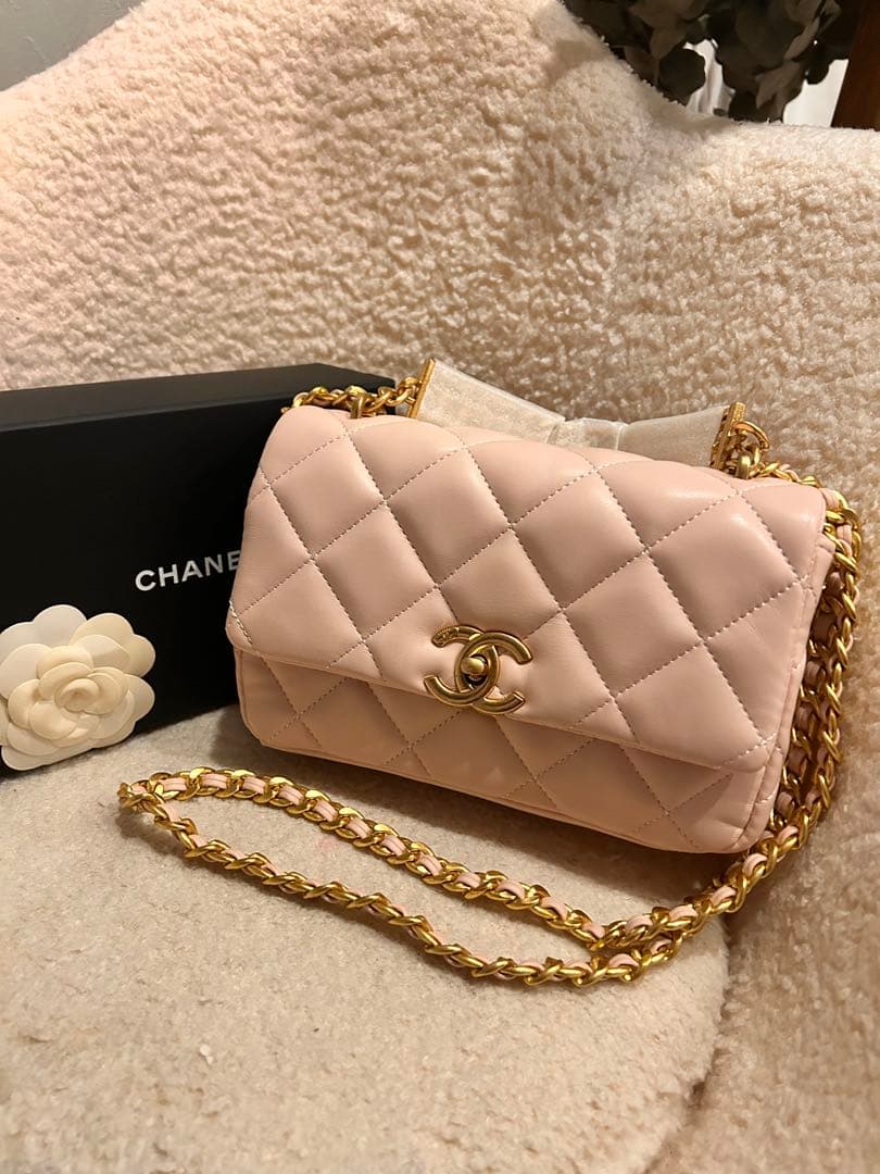 CHANEL ノベルティ　ミルクピンク　ショルダーバッグ シャネル ショルダーバッグ ノベルティ｜Yahoo!フリマ（旧PayPayフリマ）