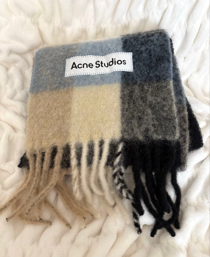 Acne Studios モヘアチェックスカーフ ブルー ベージュ ブラック Acne Studios - モヘアチェックスカーフ - ブルー/ベージュ/ブラック